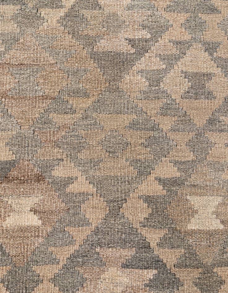 Detail image of 4' x 5' 11  Hand Woven Kilim Maymana Wool Rug