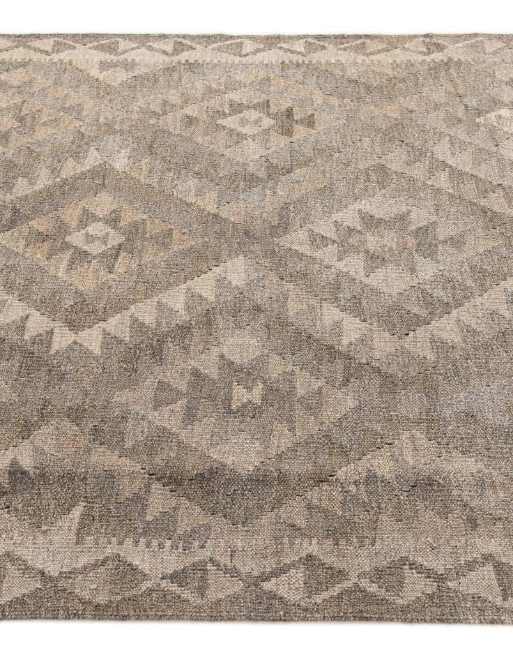 Detail image of 4' x 6'  Hand Woven Kilim Maymana Wool Rug