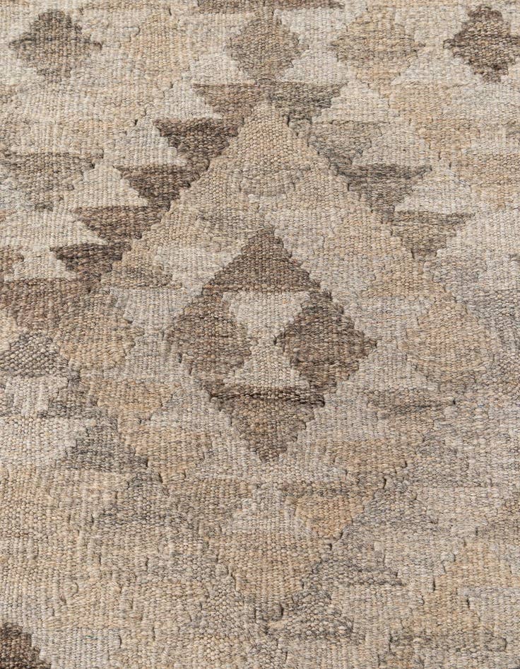 Detail image of 4' x 5' 9  Hand Woven Kilim Maymana Wool Rug