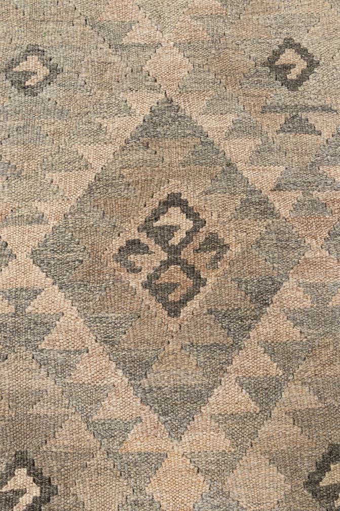 4' x 6' 4 Hand Woven Kilim Maymana Wool Rug
