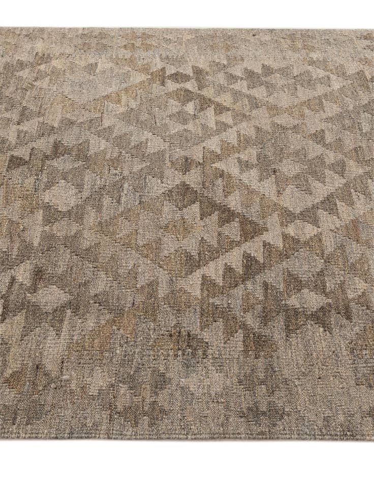 Detail image of 3' 10 x 6' 5  Hand Woven Kilim Maymana Wool Rug