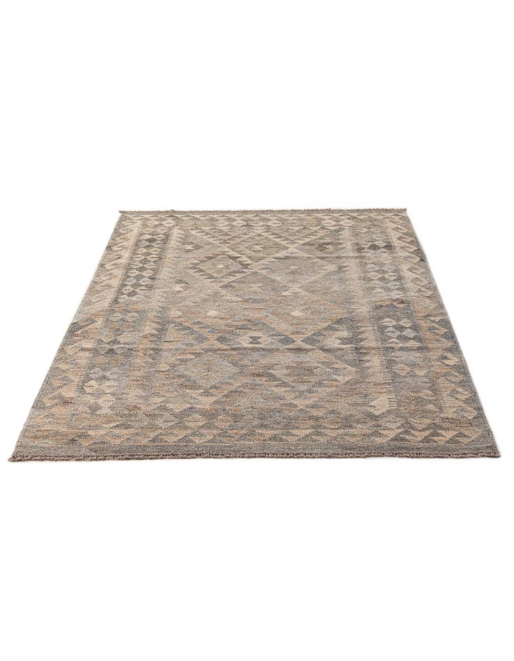 Detail image of 4' x 6' 6 Hand Woven Kilim Maymana Wool Rug