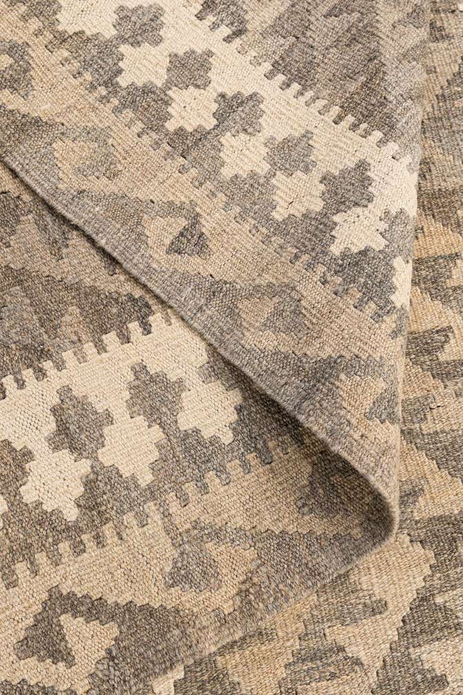 4' 1 x 6' 4 Hand Woven Kilim Maymana Wool Rug