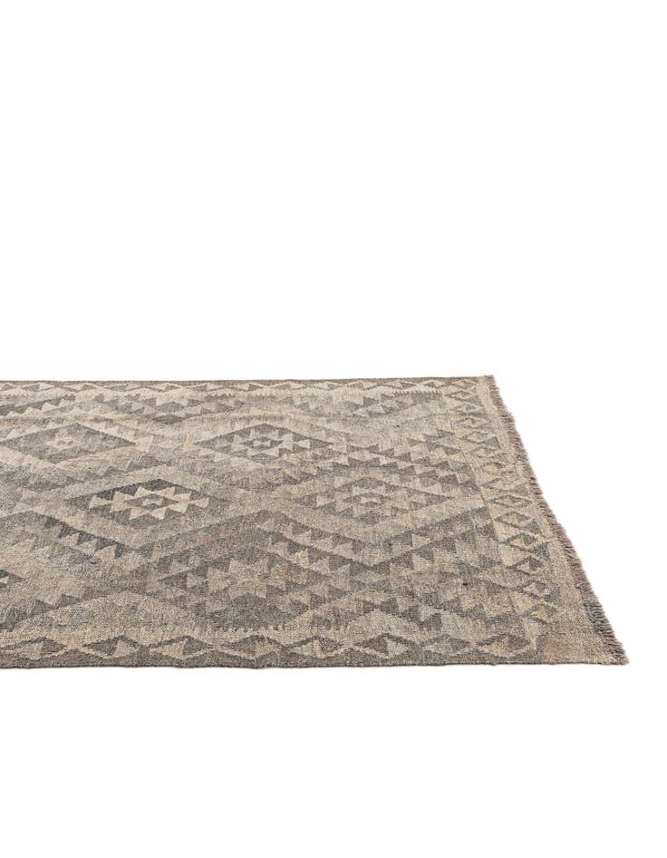 Detail image of 4' 1 x 6' 3  Hand Woven Kilim Maymana Wool Rug