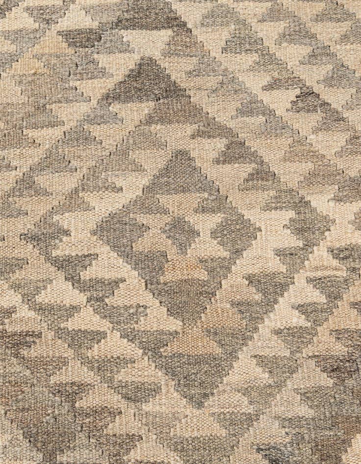 Detail image of 4' x 7' 3  Hand Woven Kilim Maymana Wool Rug