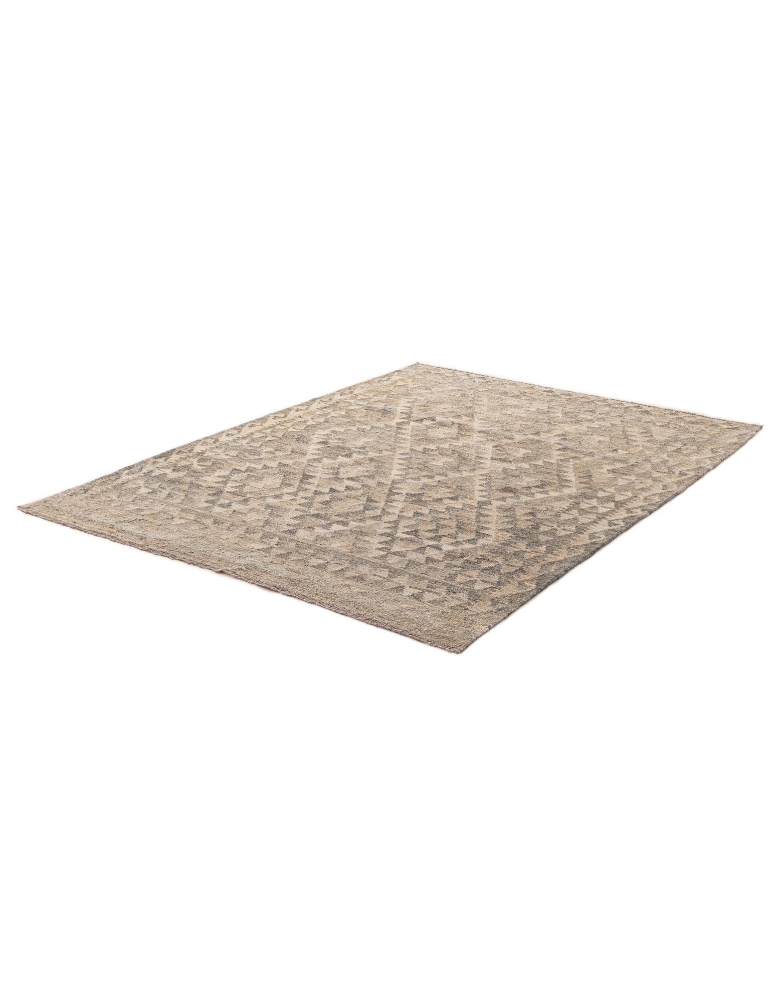 4' 3 x 5' 8 Hand Woven Kilim Maymana Wool Rug