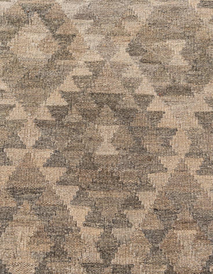 Detail image of 4' 3 x 5' 8  Hand Woven Kilim Maymana Wool Rug