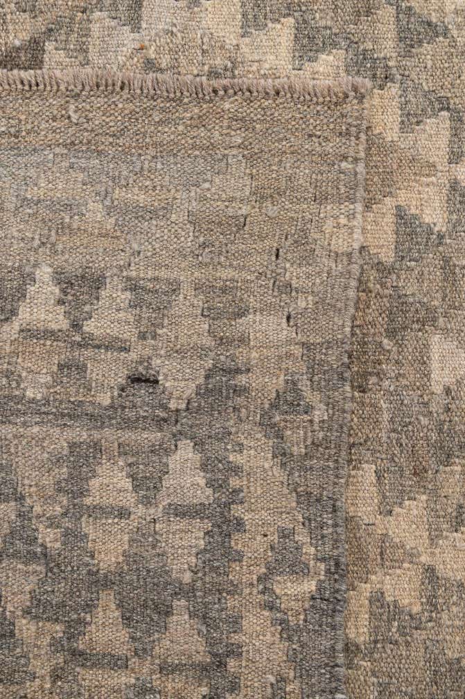 4' 3 x 5' 8 Hand Woven Kilim Maymana Wool Rug