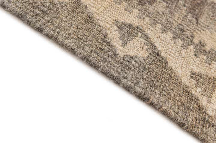 4' 3 x 5' 8 Hand Woven Kilim Maymana Wool Rug