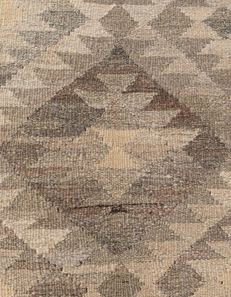 Detail image of 4' 3 x 5' 8  Hand Woven Kilim Maymana Wool Rug