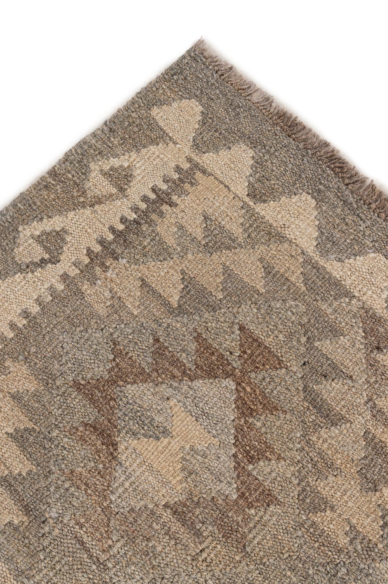 4' 3 x 5' 8 Hand Woven Kilim Maymana Wool Rug