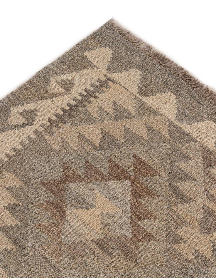 Detail image of 4' 3 x 5' 8  Hand Woven Kilim Maymana Wool Rug