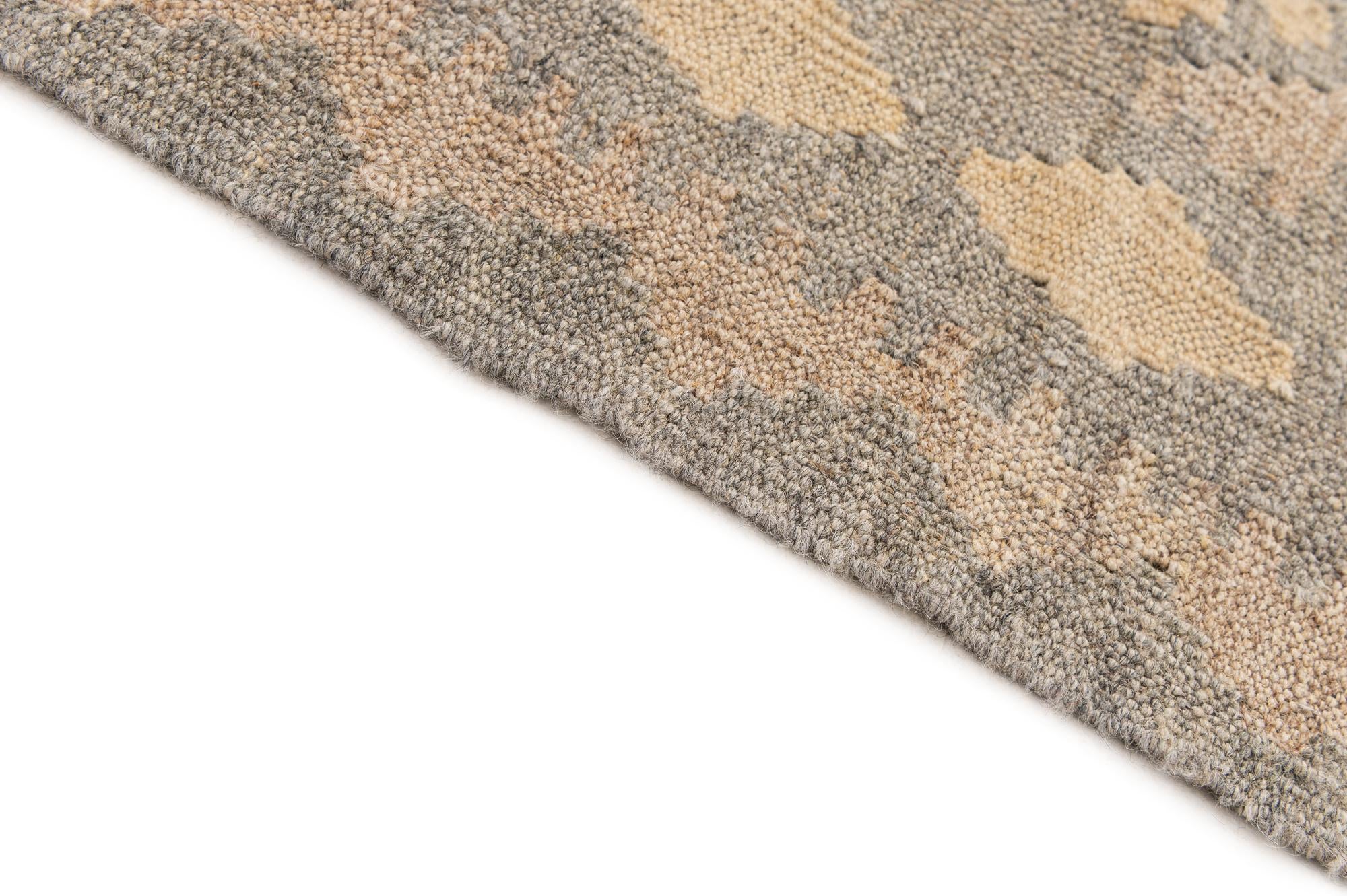 4' 3 x 5' 9 Hand Woven Kilim Maymana Wool Rug