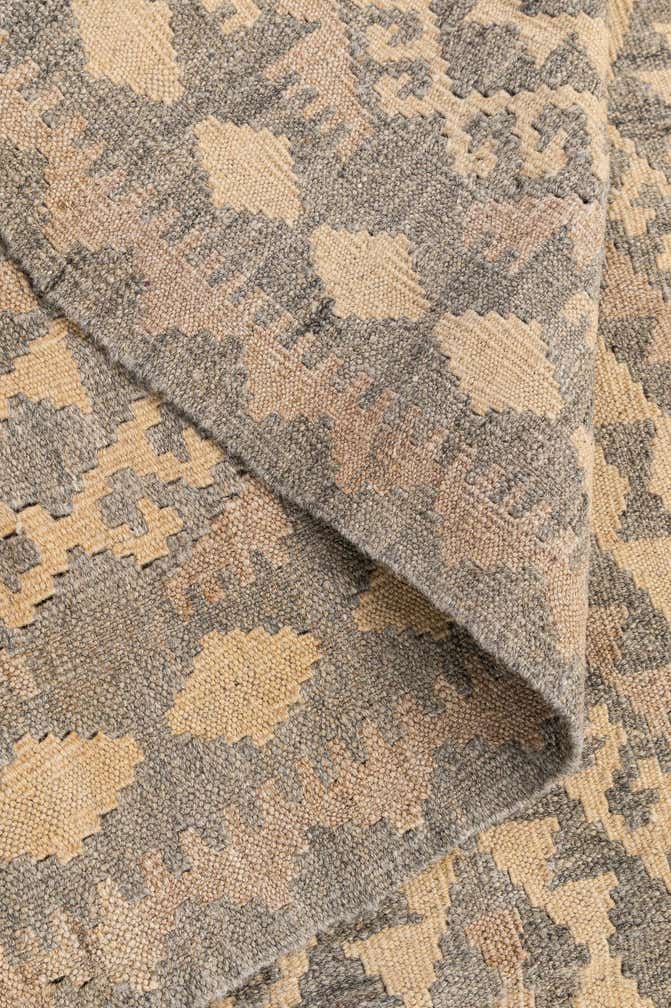 4' 3 x 5' 9 Hand Woven Kilim Maymana Wool Rug