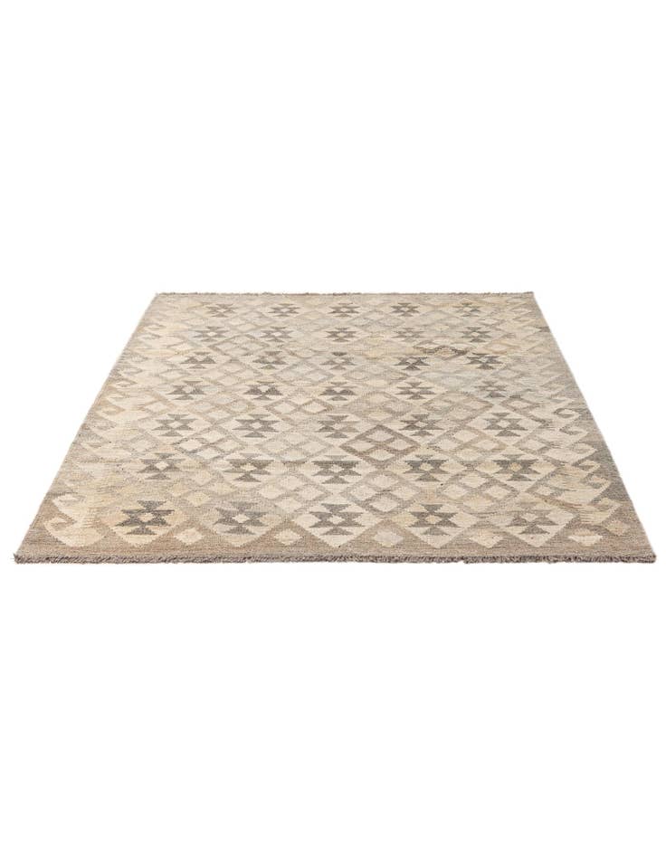 Detail image of 4' 3 x 6'  Hand Woven Kilim Maymana Wool Rug