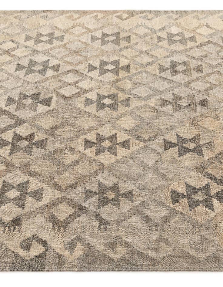 Detail image of 4' 3 x 6' Hand Woven Kilim Maymana Wool Rug