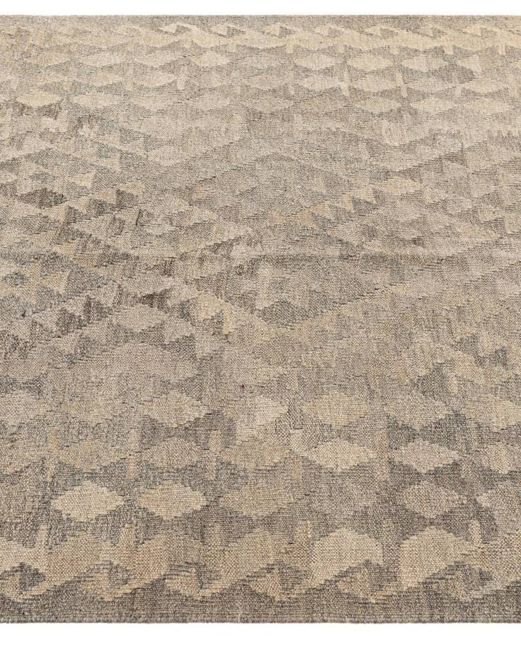 Detail image of 4' 5 x 6'  Hand Woven Kilim Maymana Wool Rug