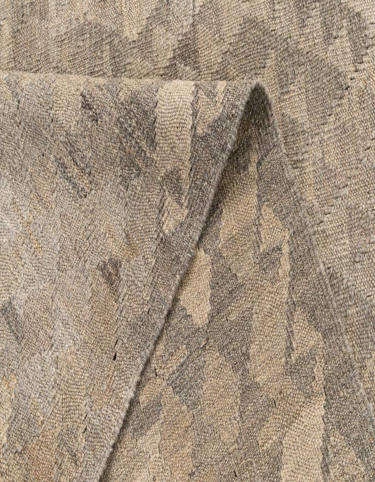 Detail image of 4' 5 x 6'  Hand Woven Kilim Maymana Wool Rug