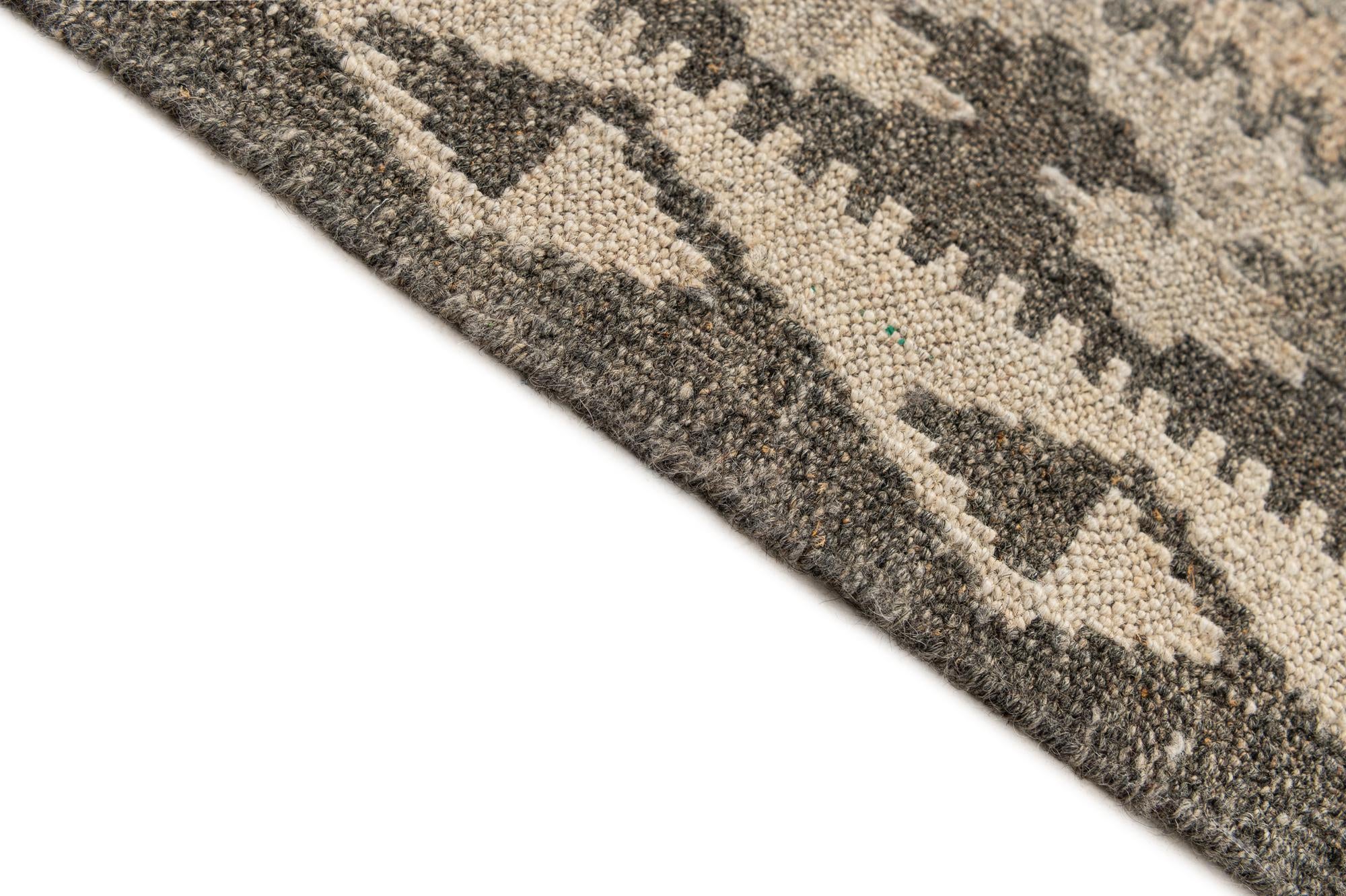 4' 2 x 6' Hand Woven Kilim Maymana Wool Rug