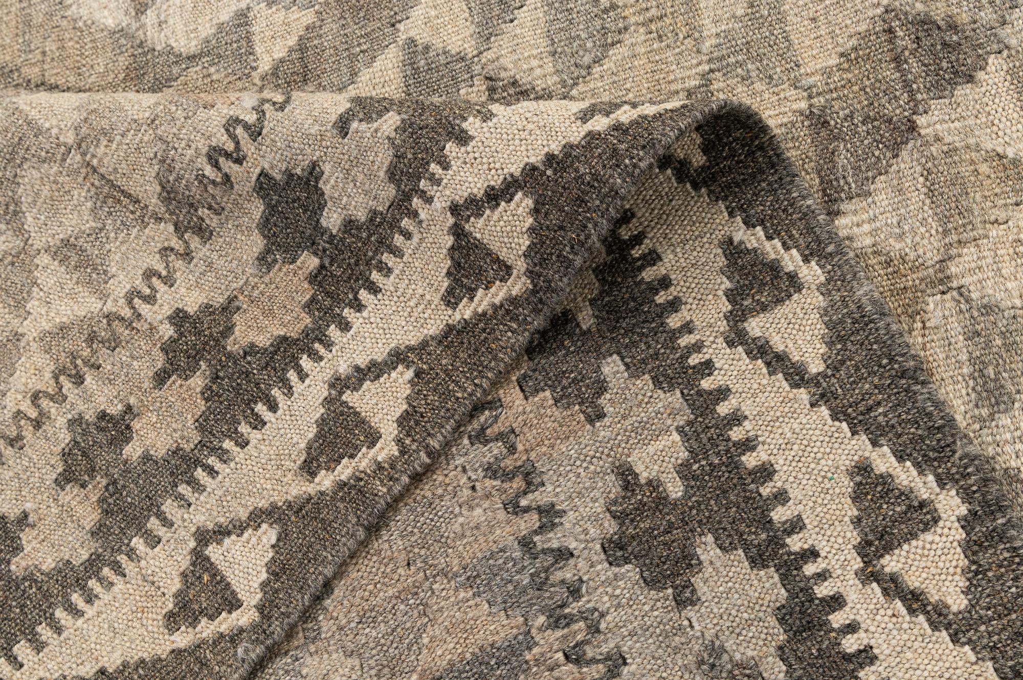 4' 2 x 6' Hand Woven Kilim Maymana Wool Rug