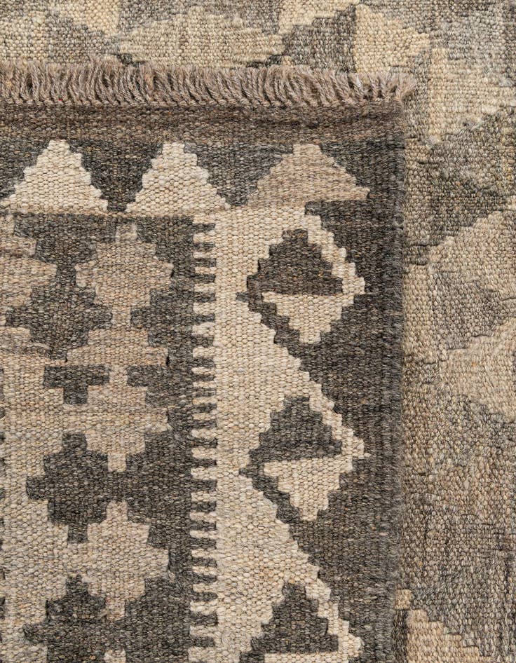 Detail image of 4' 2 x 6'  Hand Woven Kilim Maymana Wool Rug