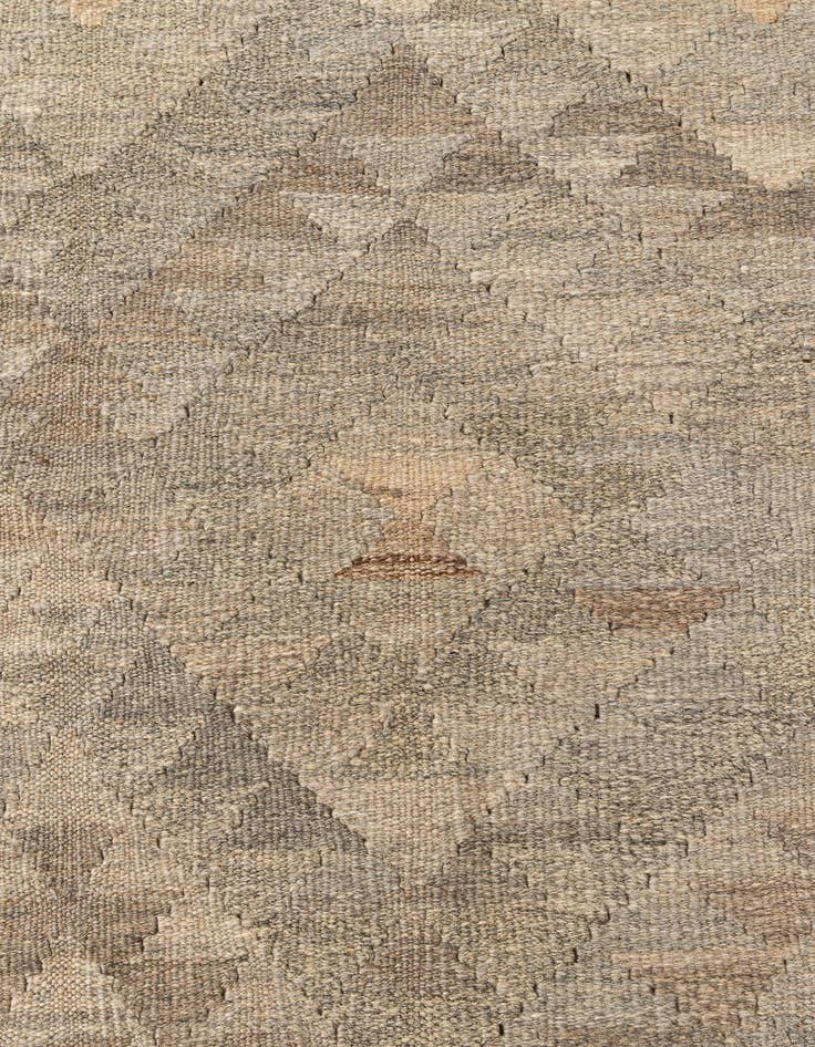 Detail image of 4' 4 x 6' 1  Hand Woven Kilim Maymana Wool Rug