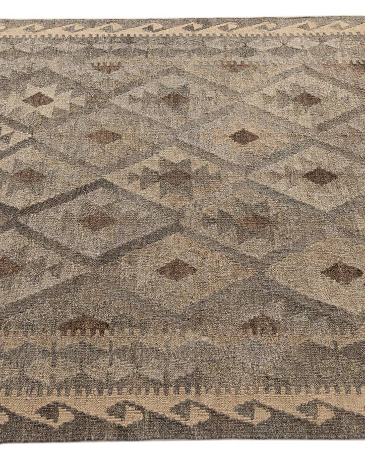 Detail image of 4' 2 x 6' 1  Hand Woven Kilim Maymana Wool Rug