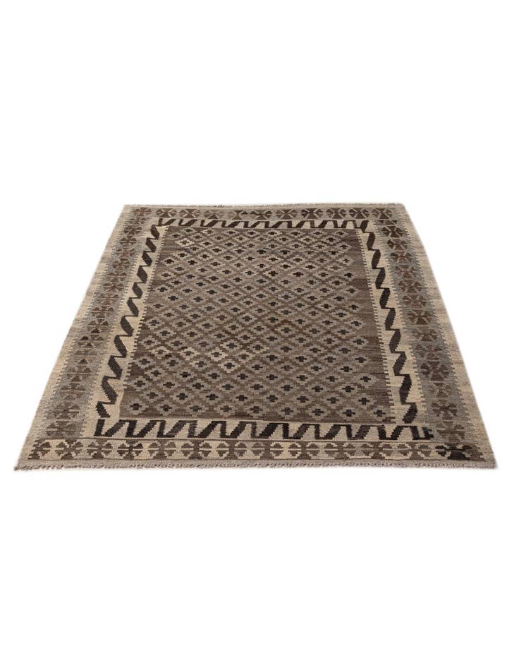 Detail image of 4' 3 x 5' 10 Hand Woven Kilim Maymana Wool Rug