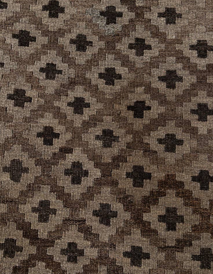 Detail image of 4' 3 x 5' 10  Hand Woven Kilim Maymana Wool Rug