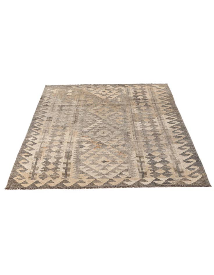 Detail image of 4' 3 x 6' Hand Woven Kilim Maymana Wool Rug