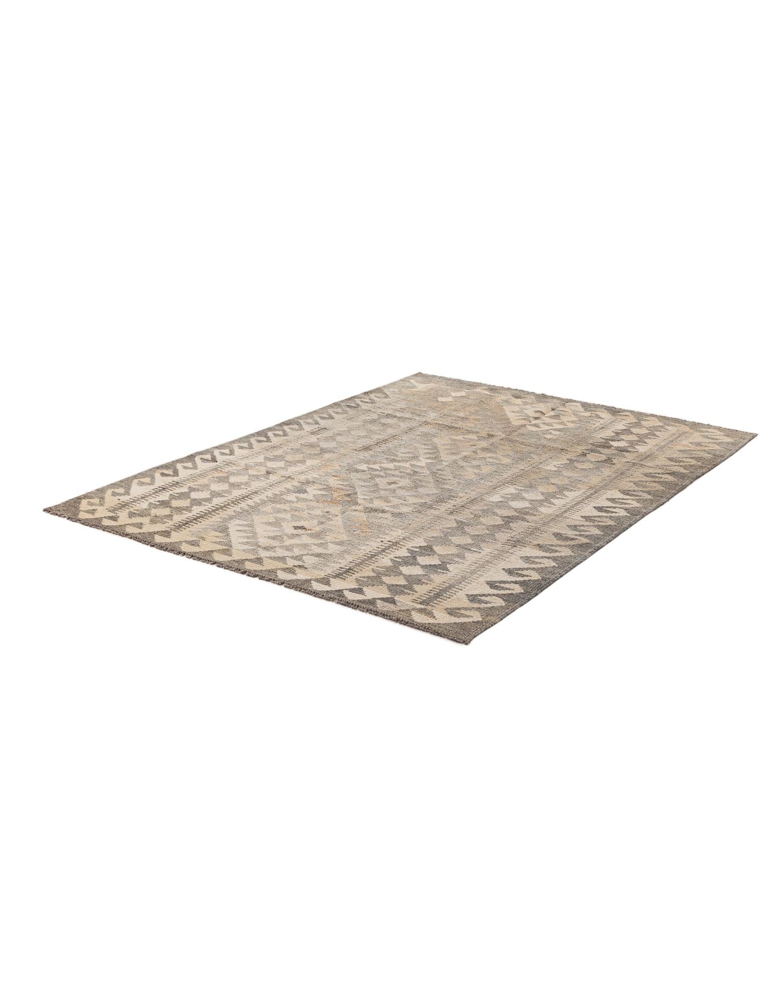 4' 3 x 6' Hand Woven Kilim Maymana Wool Rug