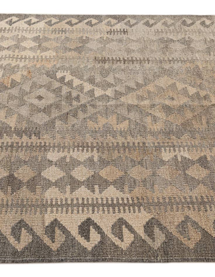Detail image of 4' 3 x 6' Hand Woven Kilim Maymana Wool Rug