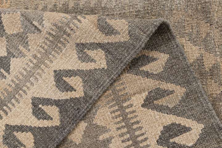 4' 3 x 6' Hand Woven Kilim Maymana Wool Rug
