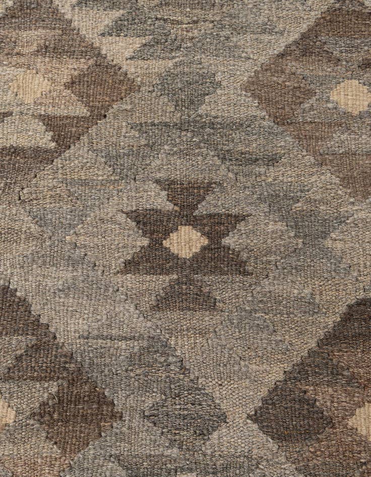 Detail image of 4' 2 x 6'  Hand Woven Kilim Maymana Wool Rug