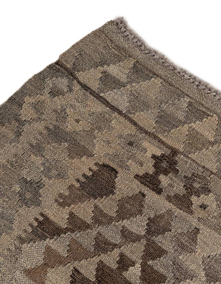 Detail image of 4' 2 x 6' 1  Hand Woven Kilim Maymana Wool Rug