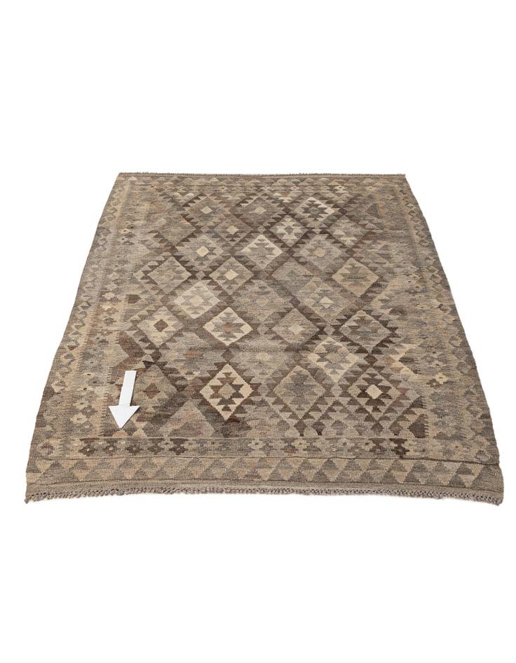 Detail image of 4' 2 x 6' 1  Hand Woven Kilim Maymana Wool Rug