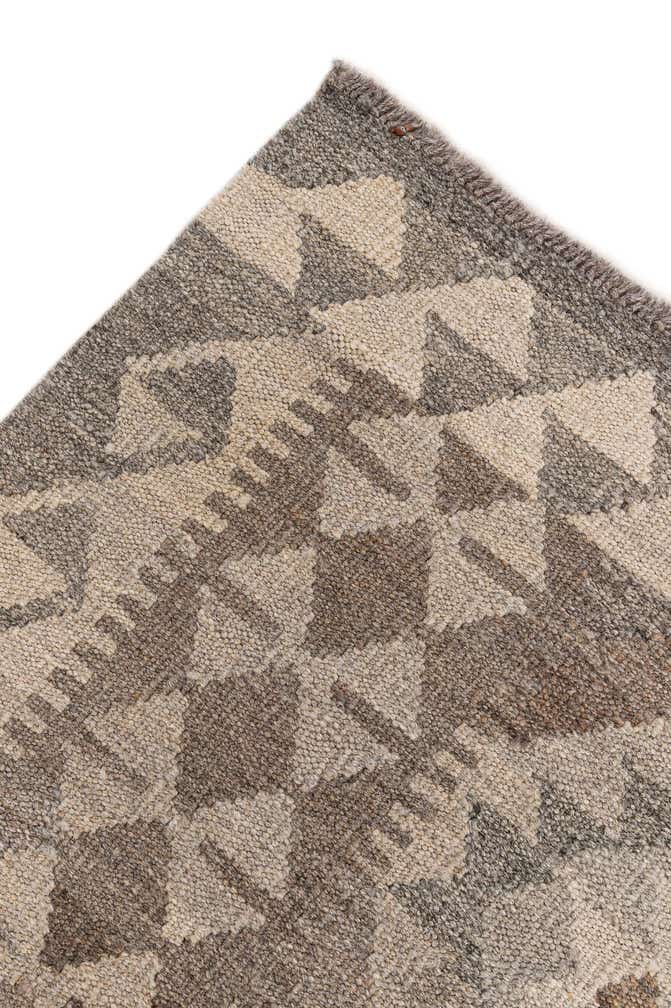 4' 5 x 5' 10 Hand Woven Kilim Maymana Wool Rug