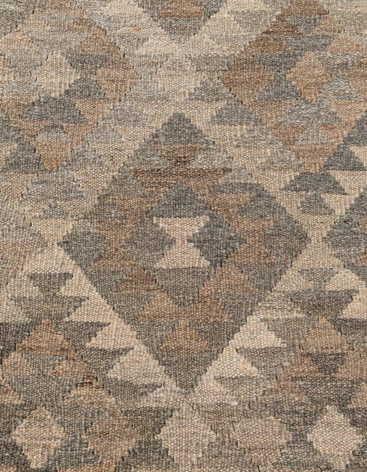 Detail image of 4' 2 x 6' 5  Hand Woven Kilim Maymana Wool Rug