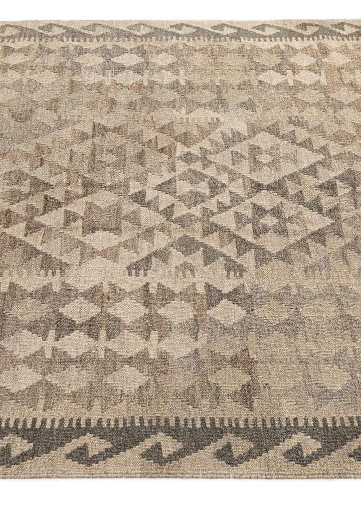 4' 1 x 6' 4 Hand Woven Kilim Maymana Wool Rug