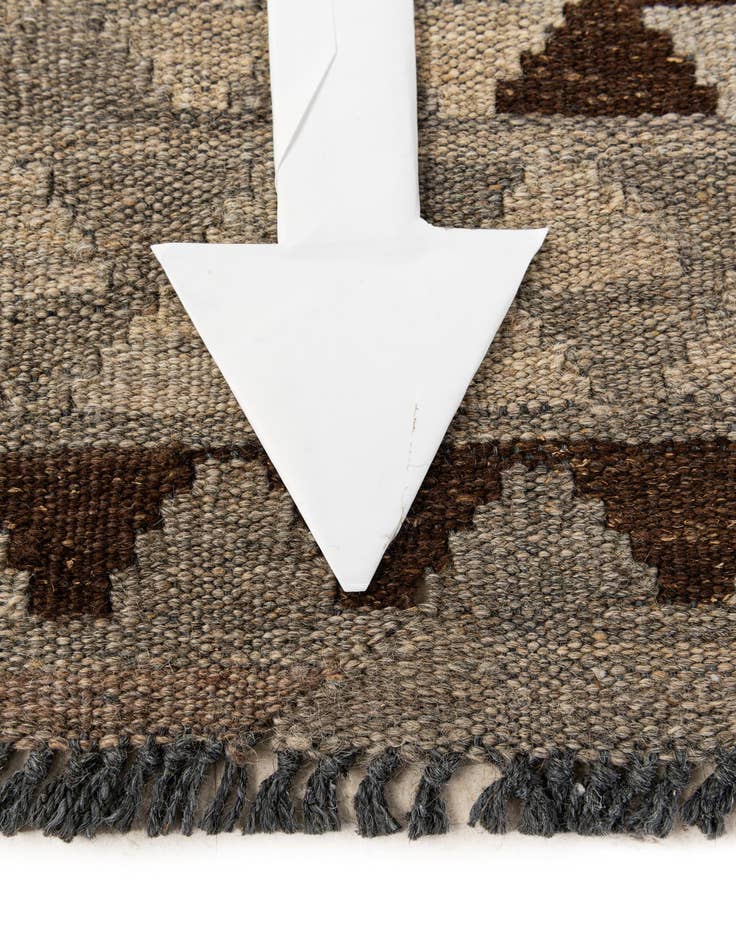 Detail image of 4' 1 x 6' 3  Hand Woven Kilim Maymana Wool Rug