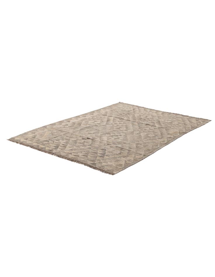 Detail image of 4' 3 x 6' 3 Hand Woven Kilim Maymana Wool Rug