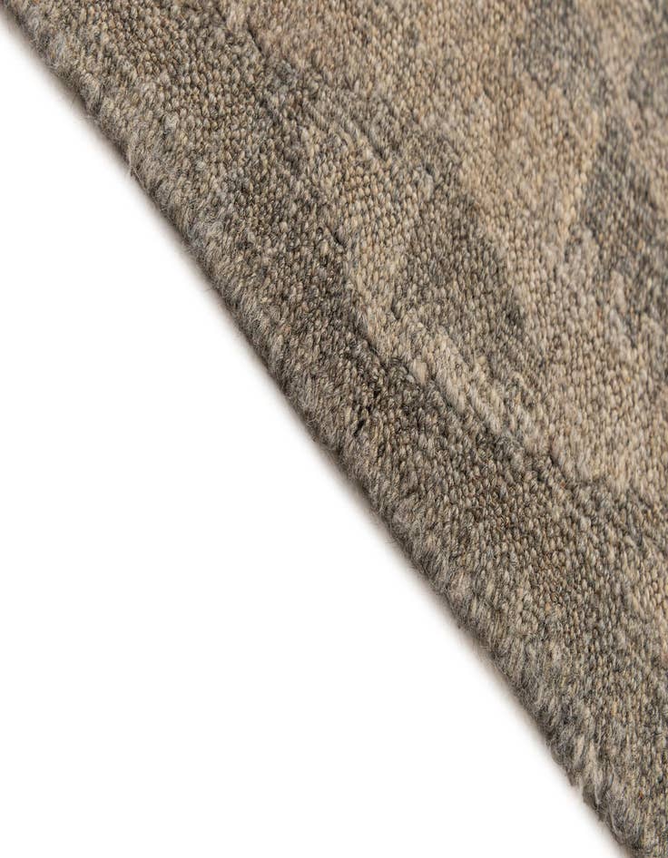 Detail image of 4' 3 x 6' 3  Hand Woven Kilim Maymana Wool Rug