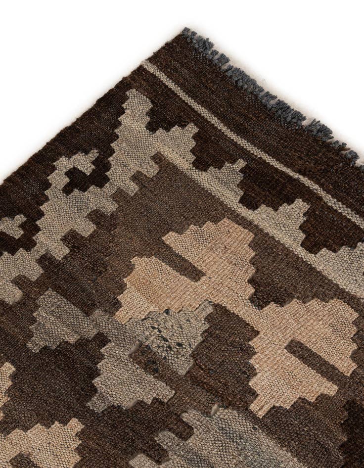 Detail image of 4' 2 x 6' 6  Hand Woven Kilim Maymana Wool Rug