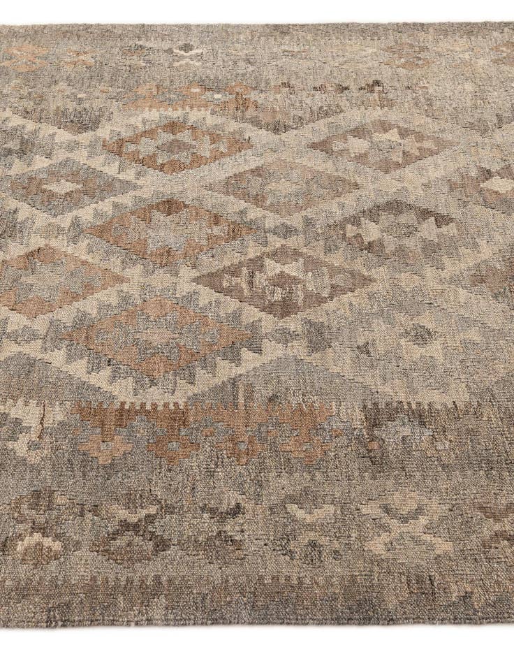 Detail image of 4' 3 x 6' 6  Hand Woven Kilim Maymana Wool Rug