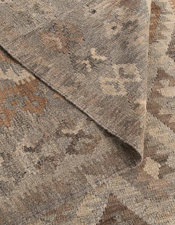 Detail image of 4' 3 x 6' 6  Hand Woven Kilim Maymana Wool Rug