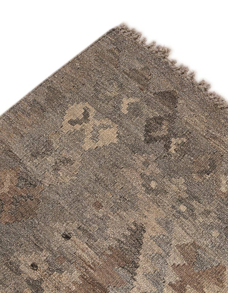 Detail image of 4' 3 x 6' 6  Hand Woven Kilim Maymana Wool Rug