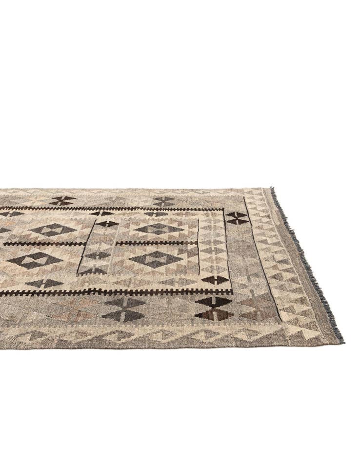 Detail image of 4' 3 x 7'  Hand Woven Kilim Maymana Wool Rug