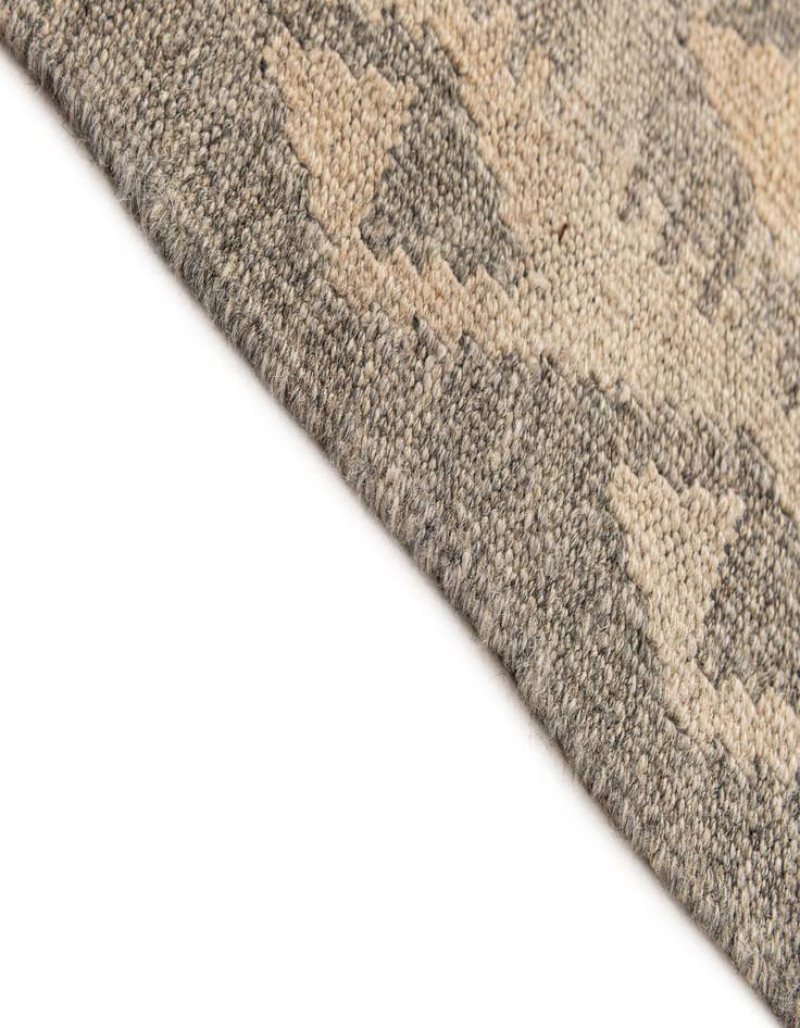 Detail image of 4' 3 x 7'  Hand Woven Kilim Maymana Wool Rug