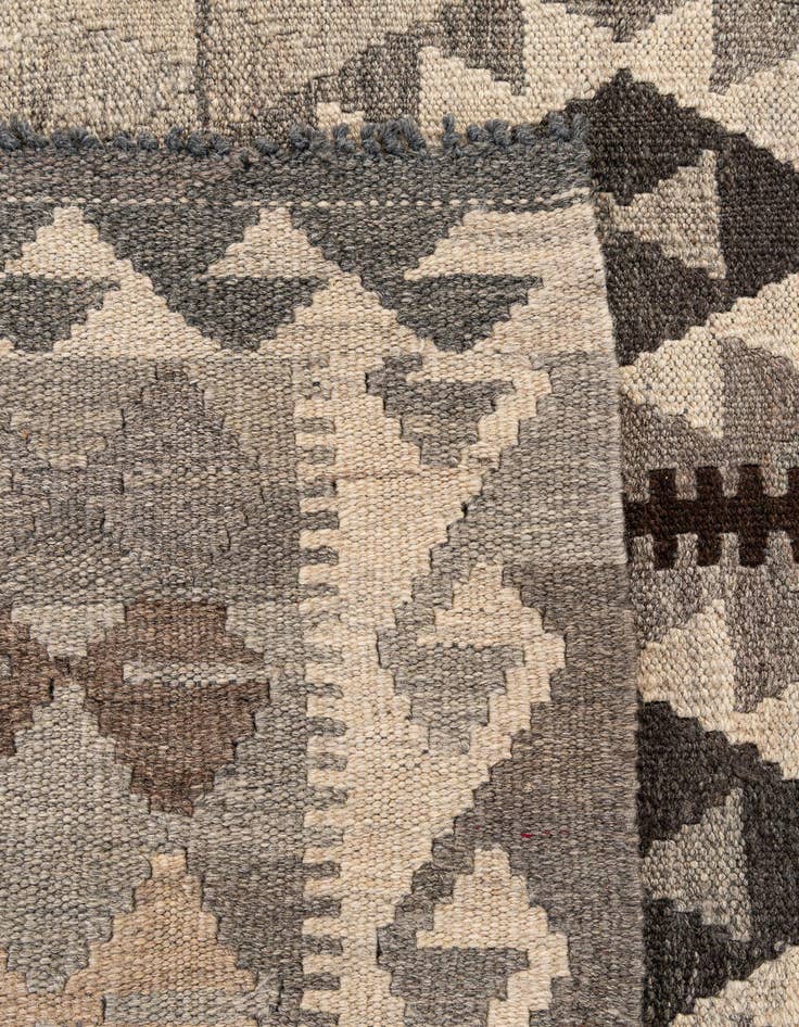 Detail image of 4' 3 x 7'  Hand Woven Kilim Maymana Wool Rug