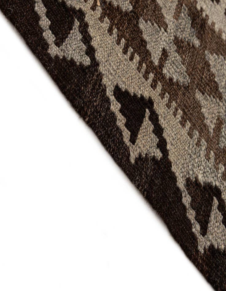 Detail image of 4' 6 x 5' 10  Hand Woven Kilim Maymana Wool Rug